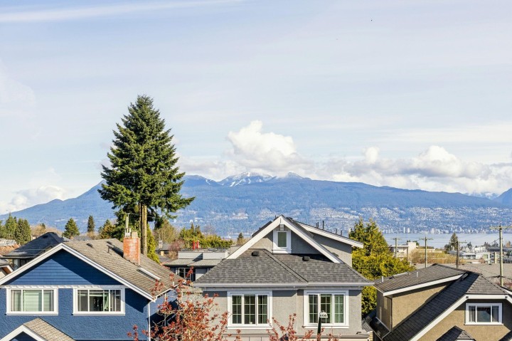 Photo 28 at 1 - 3642 W 20th Avenue, Dunbar, Vancouver West