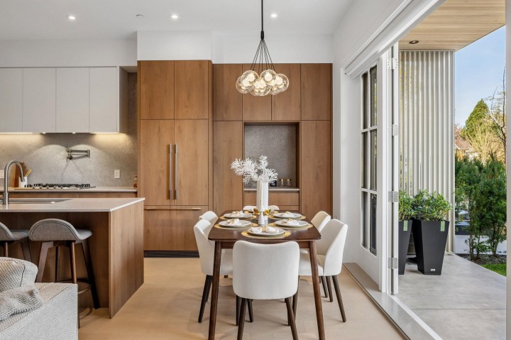 Photo 9 at 1 - 3642 W 20th Avenue, Dunbar, Vancouver West