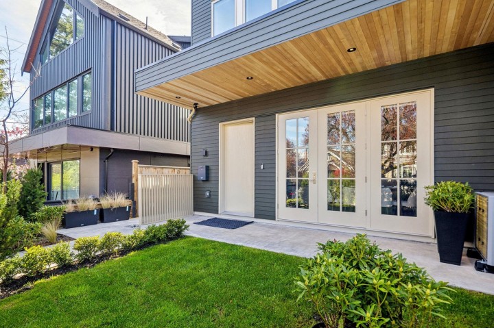 Photo 4 at 1 - 3642 W 20th Avenue, Dunbar, Vancouver West