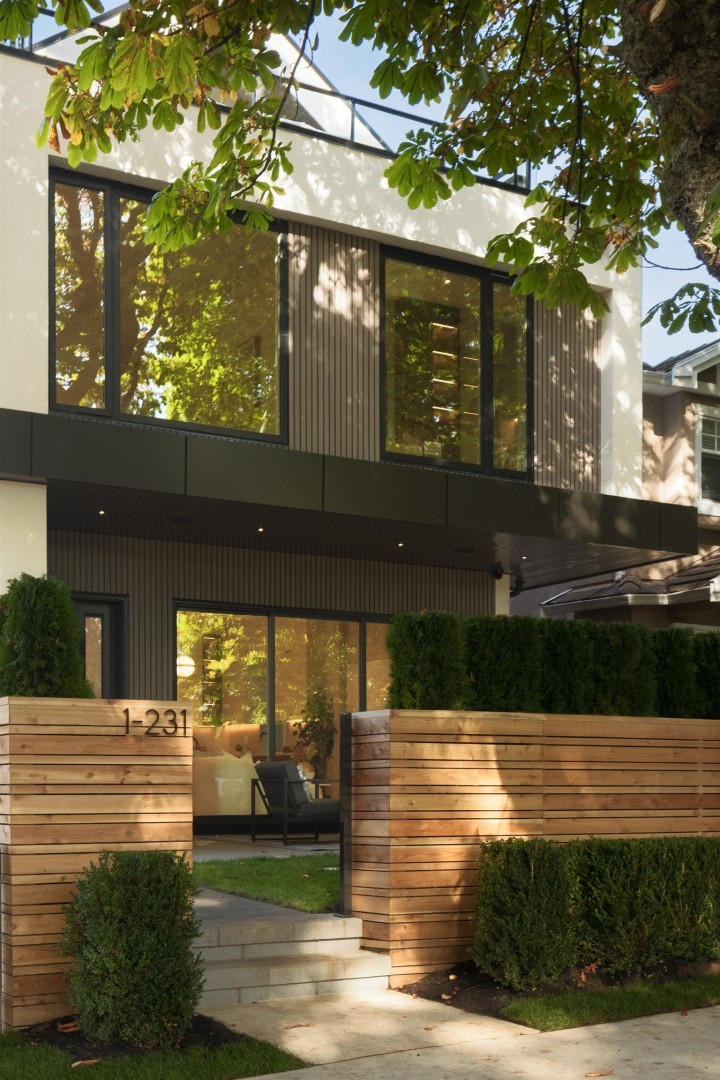 Photo 1 at 1 - 231 E 39th Avenue, Main, Vancouver East