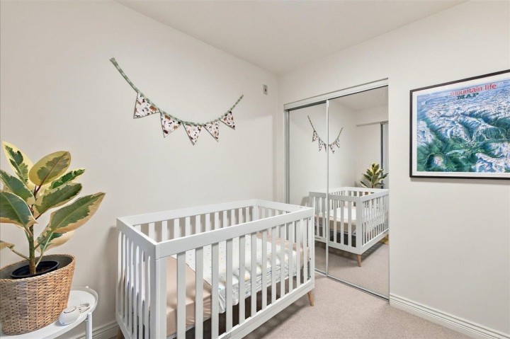 Photo 16 at 303 - 2015 Trafalgar Street, Kitsilano, Vancouver West