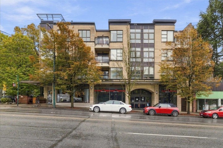 Photo 28 at 303 - 2015 Trafalgar Street, Kitsilano, Vancouver West