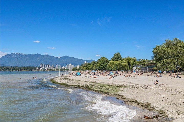 Photo 30 at 303 - 2015 Trafalgar Street, Kitsilano, Vancouver West