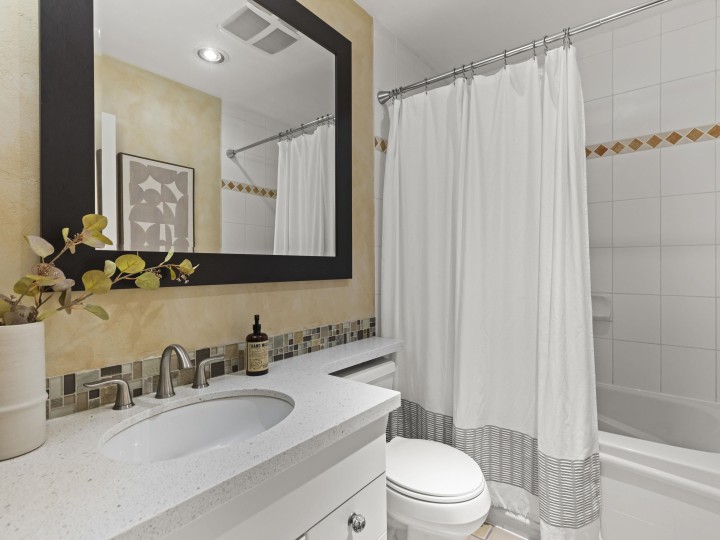 Photo 23 at 105 - 1811 W 16th Avenue, Kitsilano, Vancouver West