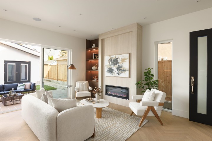 Photo 6 at 2 - 231 E 39th Avenue, Main, Vancouver East