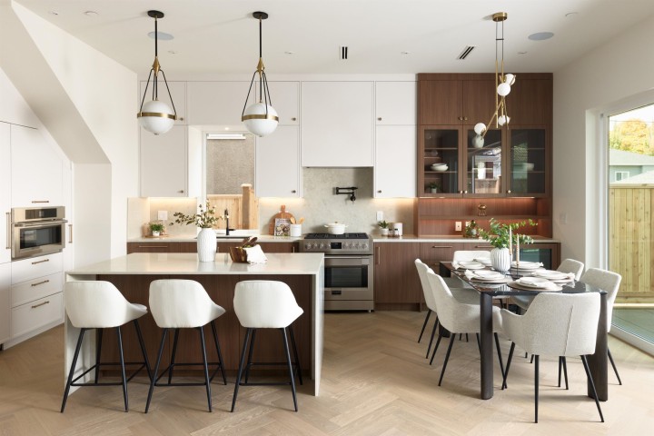 Photo 9 at 2 - 231 E 39th Avenue, Main, Vancouver East