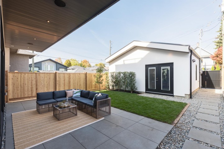 Photo 31 at 2 - 231 E 39th Avenue, Main, Vancouver East