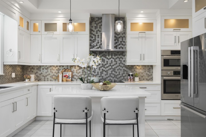 Photo 10 at 7380 Ontario Street, South Vancouver, Vancouver East
