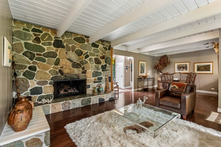 Photo 6 at 455 Macbeth Crescent, Cedardale, West Vancouver