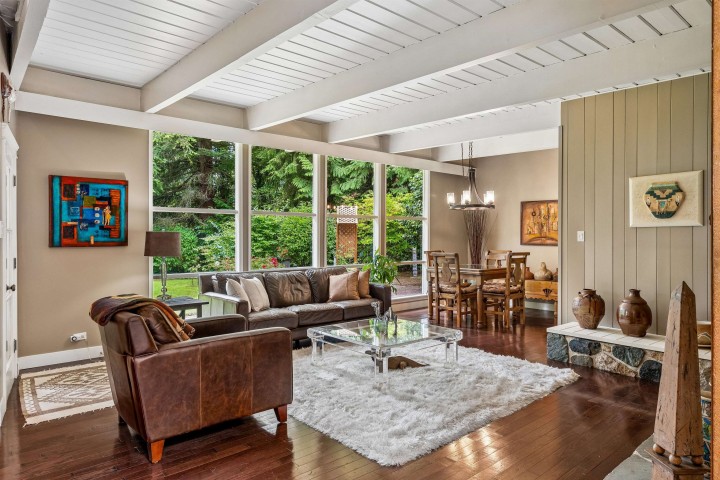 Photo 7 at 455 Macbeth Crescent, Cedardale, West Vancouver