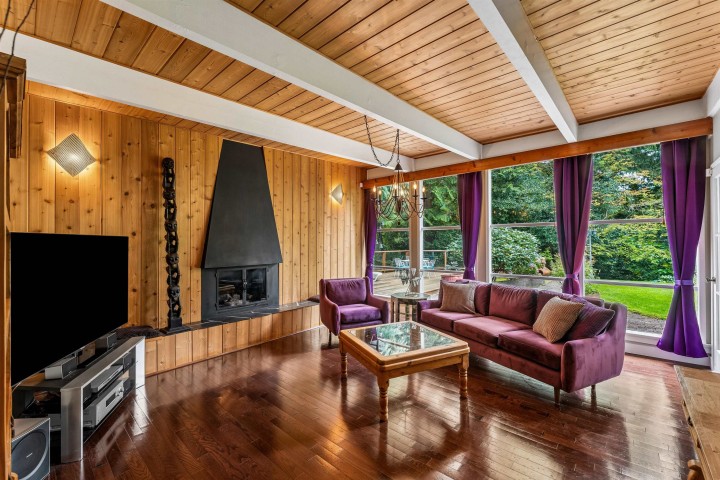Photo 15 at 455 Macbeth Crescent, Cedardale, West Vancouver