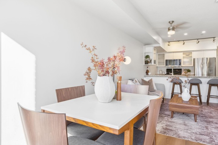 Photo 3 at 311 - 702 E King Edward Avenue, Fraser VE, Vancouver East