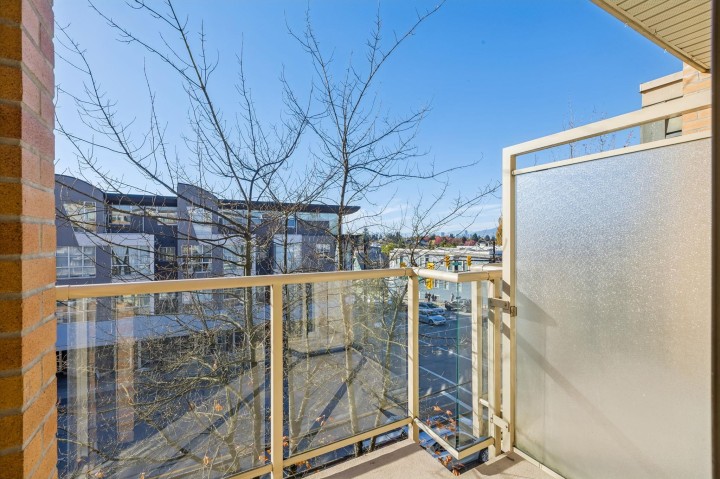 Photo 33 at 311 - 702 E King Edward Avenue, Fraser VE, Vancouver East
