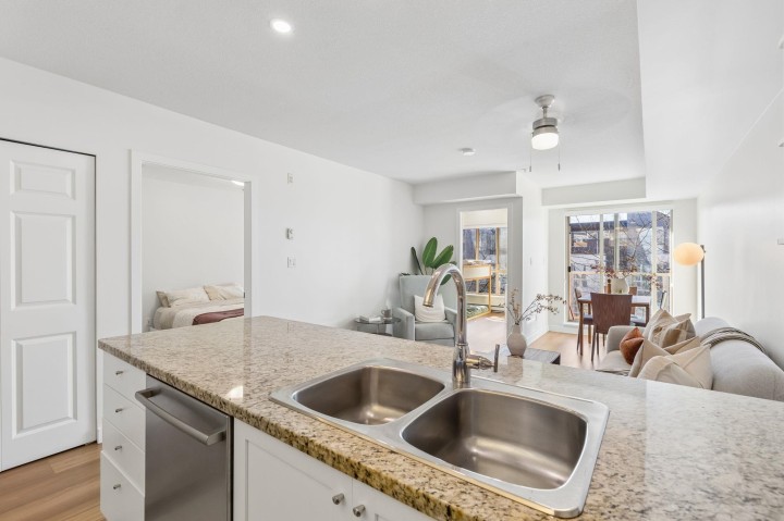 Photo 15 at 311 - 702 E King Edward Avenue, Fraser VE, Vancouver East