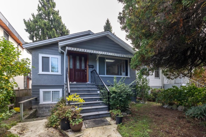 Photo 1 at 3960 Nootka Street, Renfrew Heights, Vancouver East