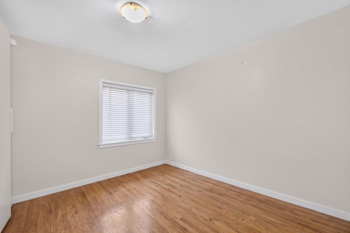Photo 9 at 3960 Nootka Street, Renfrew Heights, Vancouver East