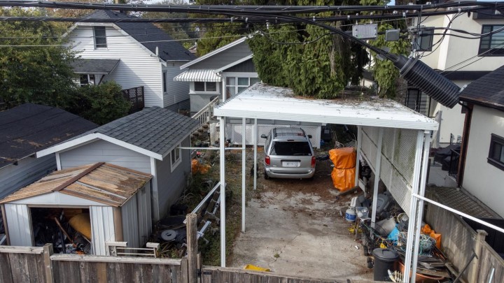 Photo 11 at 3960 Nootka Street, Renfrew Heights, Vancouver East