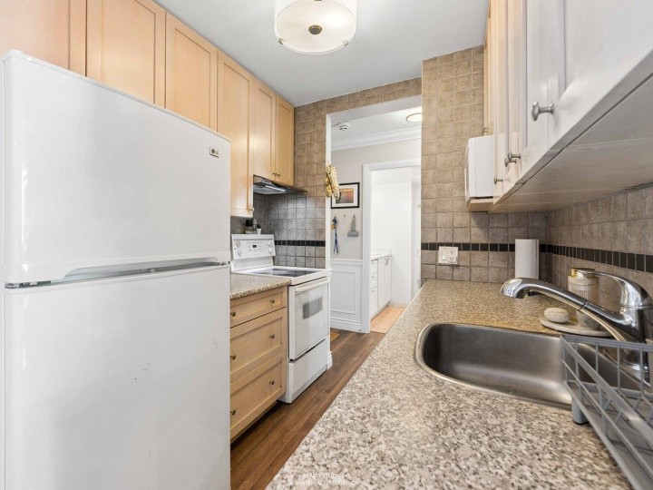 Photo 8 at 207 - 1330 Harwood Street, West End VW, Vancouver West