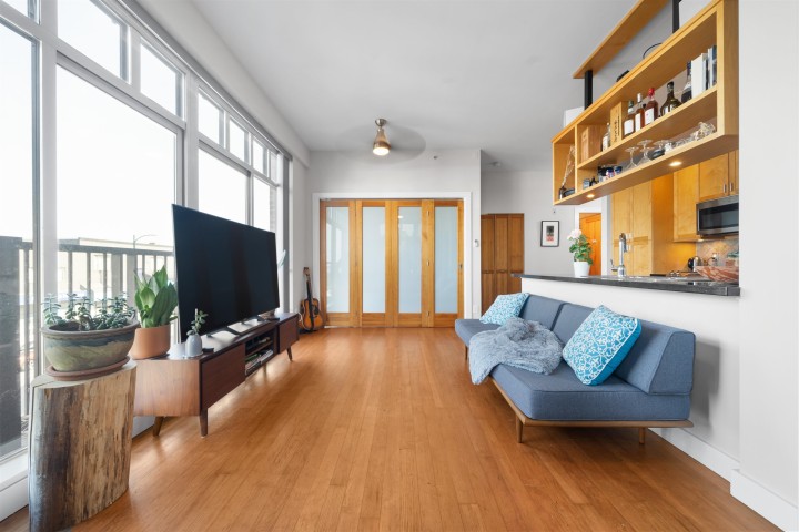 Photo 6 at 109 - 2515 Ontario Street, Mount Pleasant VW, Vancouver West