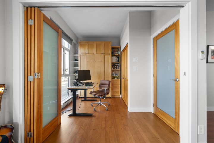Photo 7 at 109 - 2515 Ontario Street, Mount Pleasant VW, Vancouver West