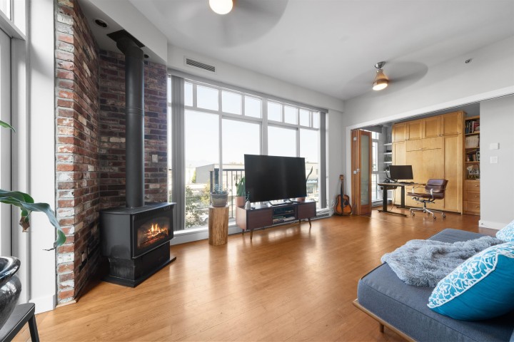 Photo 3 at 109 - 2515 Ontario Street, Mount Pleasant VW, Vancouver West