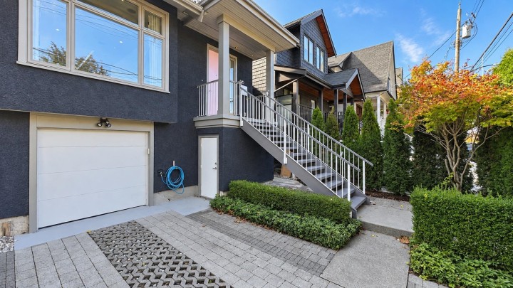 Photo 2 at 80 E 22nd Avenue, Main, Vancouver East
