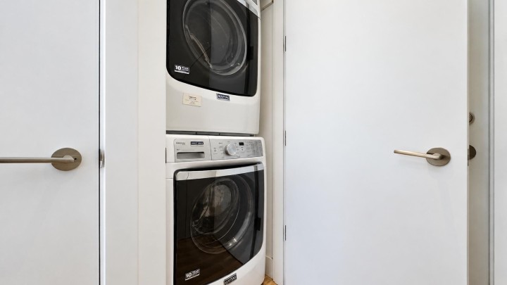 Photo 17 at 80 E 22nd Avenue, Main, Vancouver East