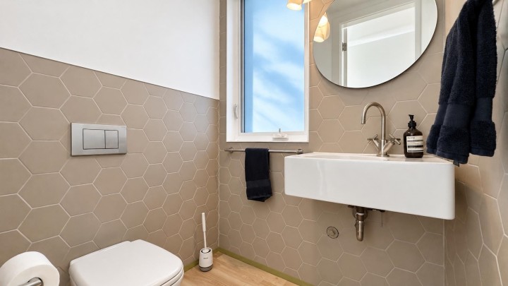 Photo 16 at 80 E 22nd Avenue, Main, Vancouver East