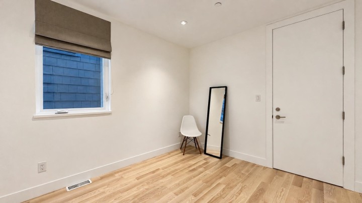 Photo 15 at 80 E 22nd Avenue, Main, Vancouver East