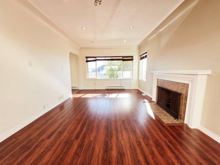 Photo 6 at 7590 Fraser Street, South Vancouver, Vancouver East