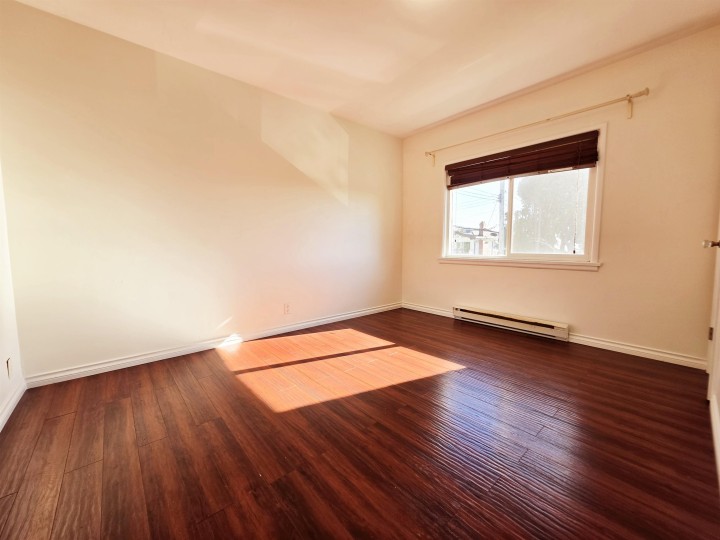 Photo 15 at 7590 Fraser Street, South Vancouver, Vancouver East