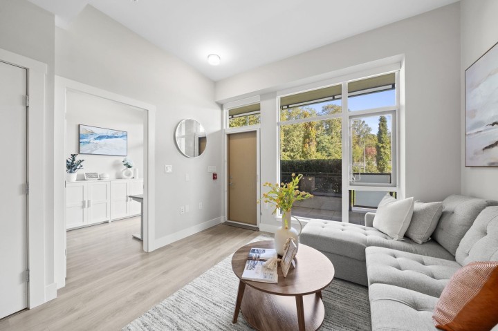 Photo 3 at 101 - 3588 Sawmill Crescent, South Marine, Vancouver East
