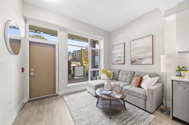 Photo 5 at 101 - 3588 Sawmill Crescent, South Marine, Vancouver East