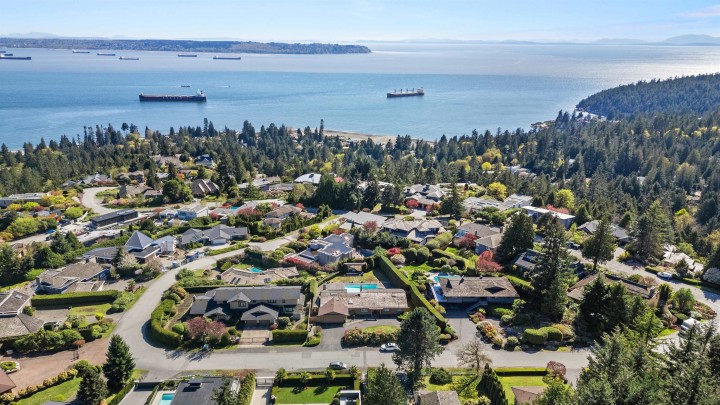 Photo 19 at 4211 Rockridge Crescent, Rockridge, West Vancouver