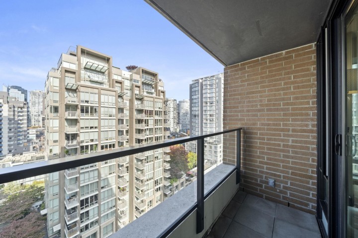 Photo 20 at 1506 - 1088 Richards Street, Yaletown, Vancouver West