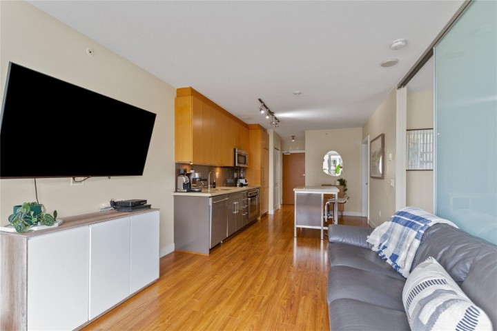 Photo 7 at 308 - 1833 Crowe Street, False Creek, Vancouver West