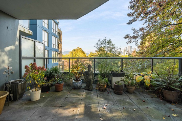 Photo 23 at 204 - 1485 W 6th Avenue, False Creek, Vancouver West