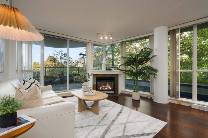 Photo 2 at 204 - 1485 W 6th Avenue, False Creek, Vancouver West