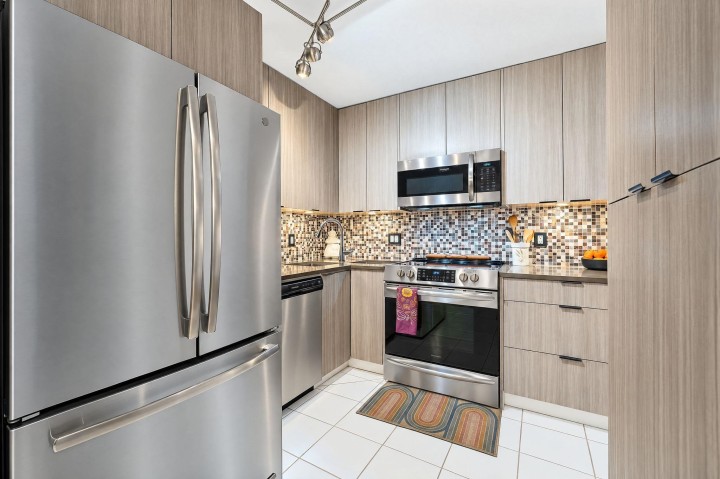 Photo 17 at 206 - 2405 Kamloops Street, Renfrew VE, Vancouver East