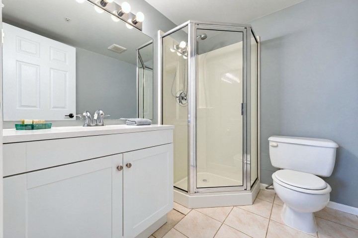 Photo 26 at 206 - 2405 Kamloops Street, Renfrew VE, Vancouver East