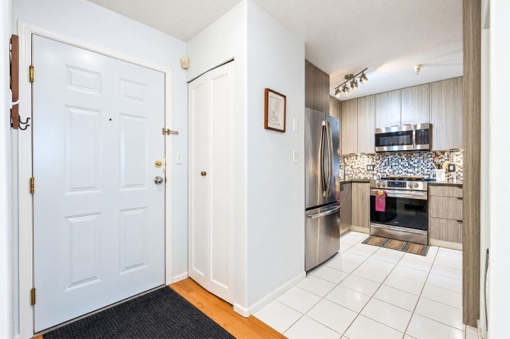 Photo 28 at 206 - 2405 Kamloops Street, Renfrew VE, Vancouver East