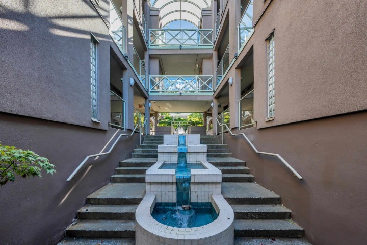 Photo 3 at 106 - 1082 W 8th Avenue, Fairview VW, Vancouver West