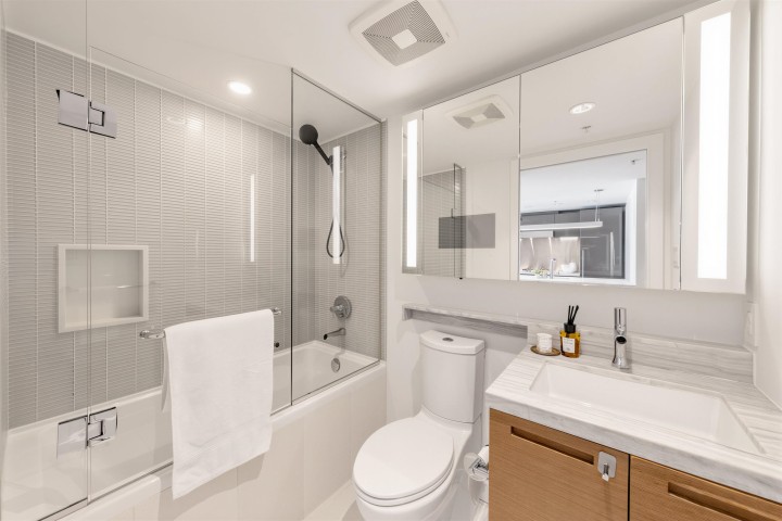 Photo 28 at 1902 - 777 Richards Street, Downtown VW, Vancouver West