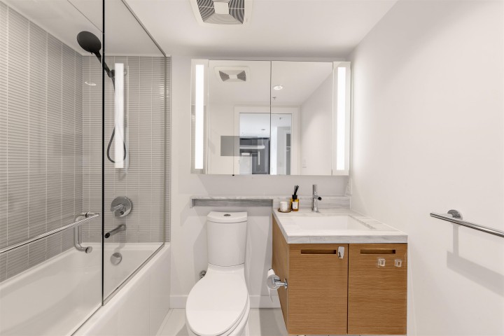 Photo 29 at 1902 - 777 Richards Street, Downtown VW, Vancouver West