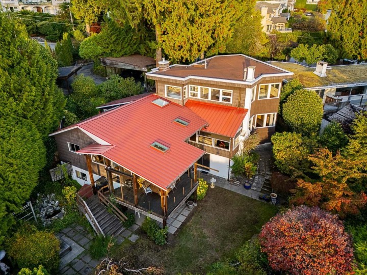 Photo 32 at 2215 Chairlift Road, Chelsea Park, West Vancouver
