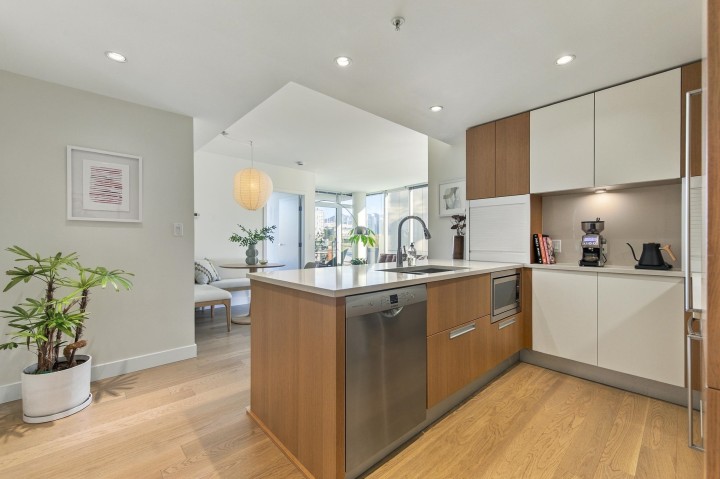 Photo 1 at 507 - 288 W 1st Avenue, False Creek, Vancouver West
