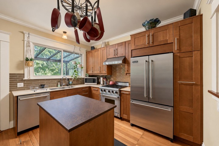 Photo 11 at 1761 E 4th Avenue, Grandview Woodland, Vancouver East