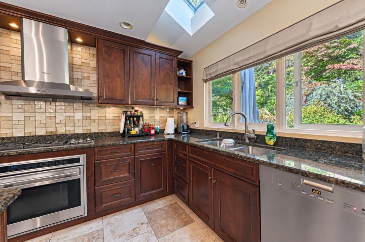 Photo 10 at 4707 Meadfeild Road, Caulfeild, West Vancouver
