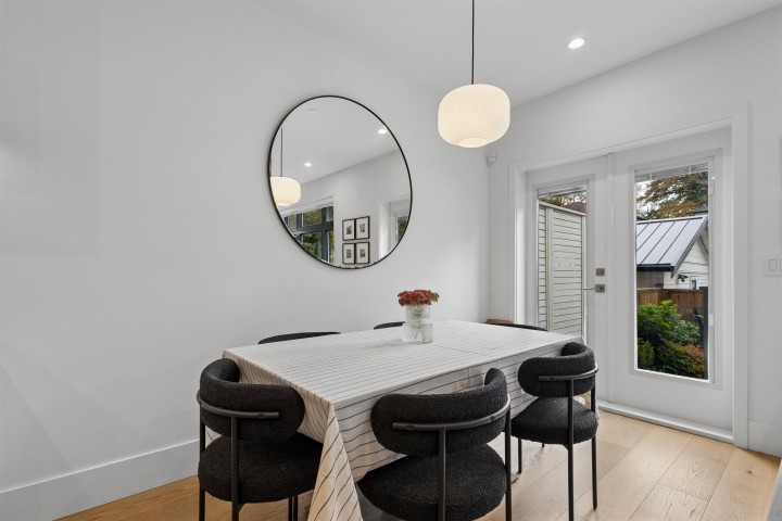 Photo 13 at 1014 E 16th Avenue, Fraser VE, Vancouver East