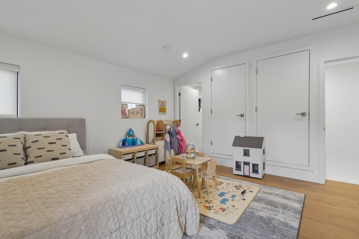 Photo 32 at 1014 E 16th Avenue, Fraser VE, Vancouver East